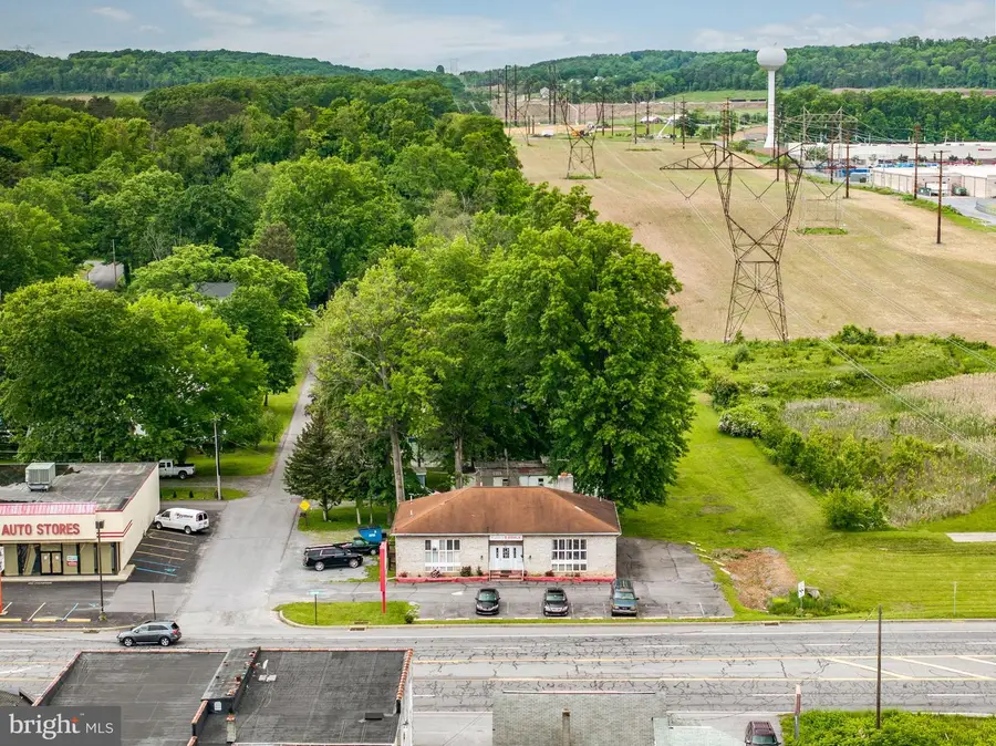 2103 N Susquehanna Trail, Selinsgrove, PA 17870 - #2