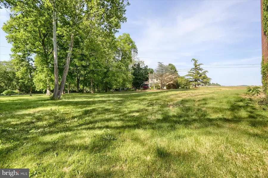 1209 Mill Rd, Selinsgrove, PA 17870 - #2