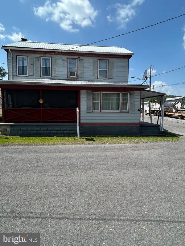 16 E Church St, FREEBURG, PA 17827