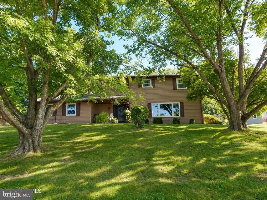 10 Meadowbrook Dr, Selinsgrove, PA 17870 - #1