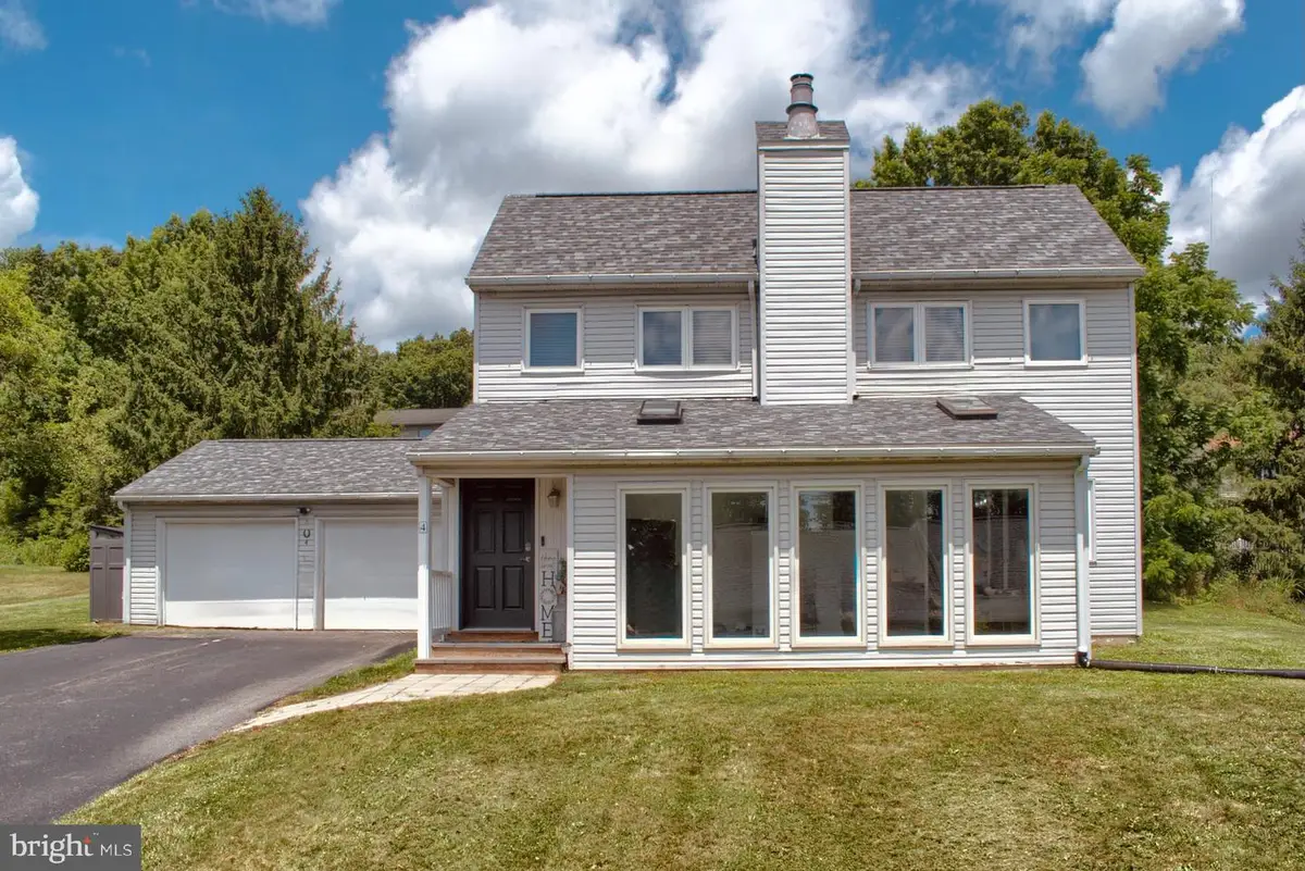 4 Lost Creek Dr, Selinsgrove, PA 17870 - #1