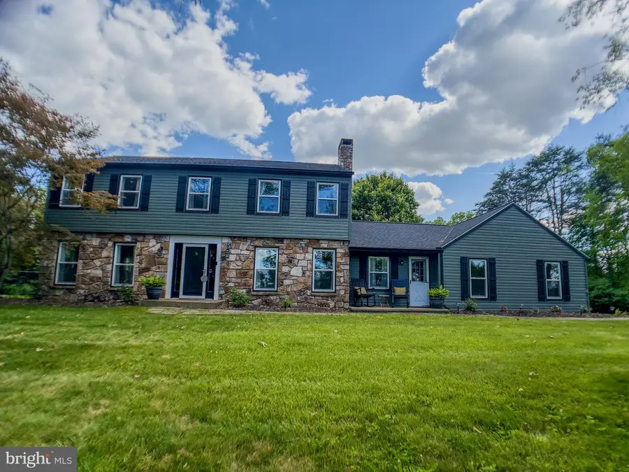 451 Hawthorne Dr, Lewisburg, PA 17837 - #2