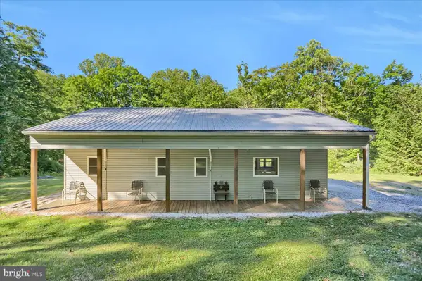 817 Trails End Rd, MILLMONT, PA 17845