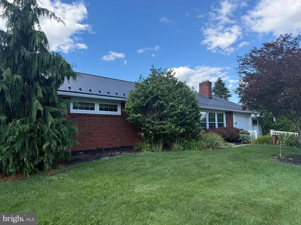 1030 Saint Paul St, Lewisburg, PA 17837 - #1