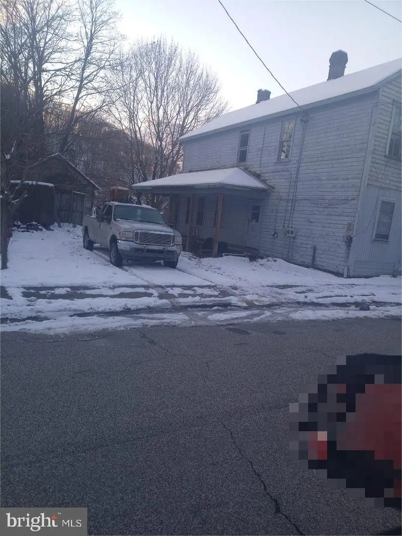 519 Colbert Ave, Oil City, PA 16301 - Image #2