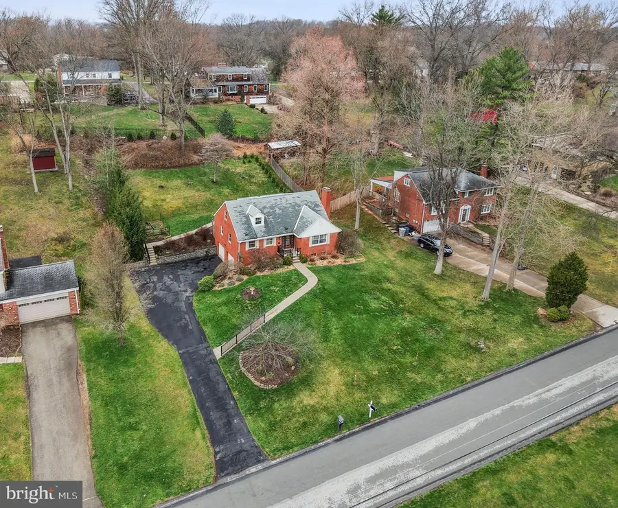 223 Ridgeview Drive, Venetia, PA 15367 - #2