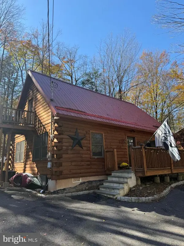 199 Lakeview Dr W, LAKE ARIEL, PA 18436
