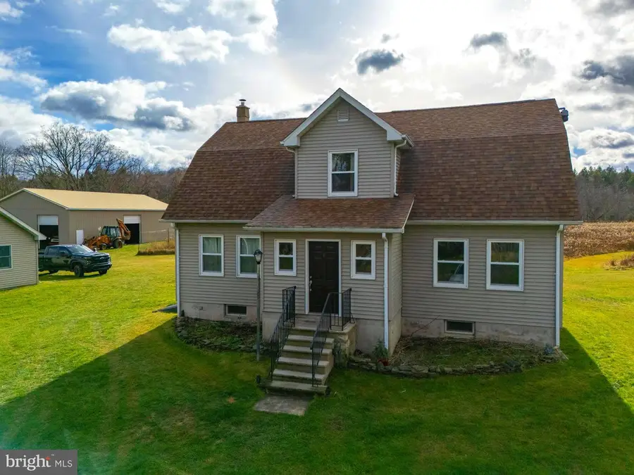 48 Yarnes Rd, Waymart, PA 18472 - Image #3