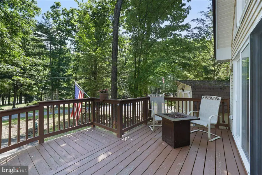 6 Lakeside Dr, Lakeville, PA 18438 - #2