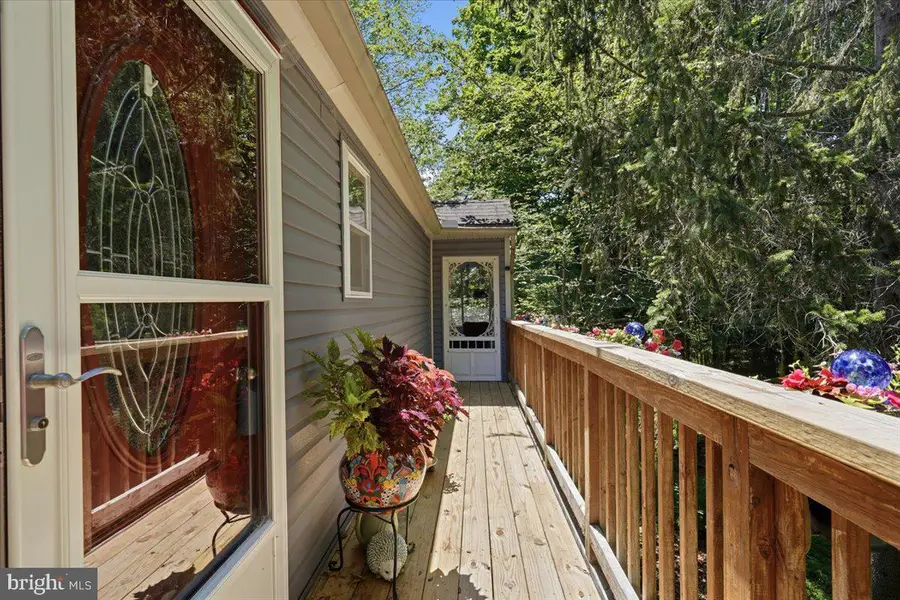 1458 Woodcrest Ln, Lake Ariel, PA 18436 - #3