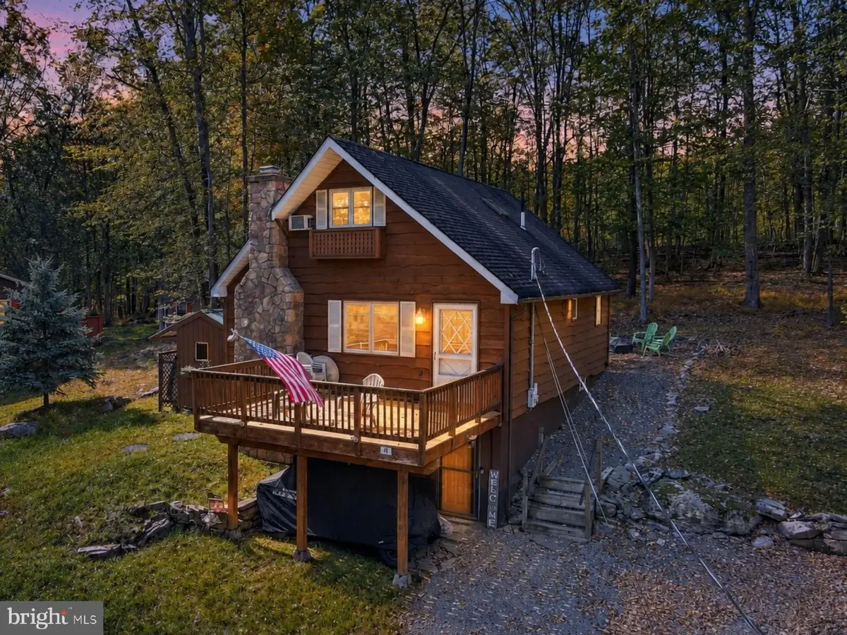 41 Deerfoot Rd, Lake Ariel, PA 18436 - #1