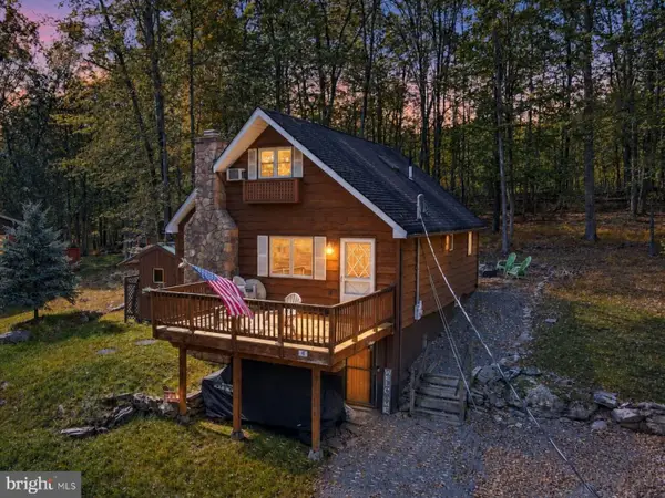 41 Deerfoot Rd, LAKE ARIEL, PA 18436