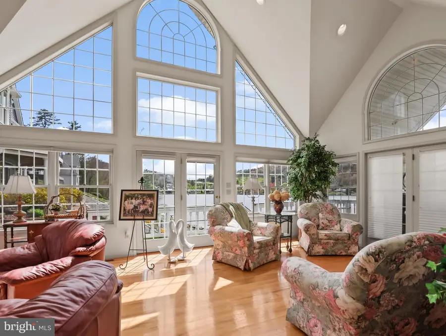 218 Point Rd, Lake Winola, PA 18625 - #2