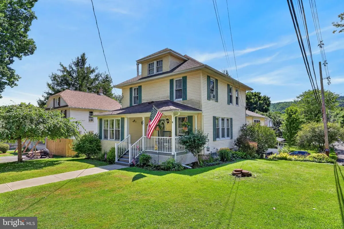 40 Oak St, Nicholson, PA 18446 - #1