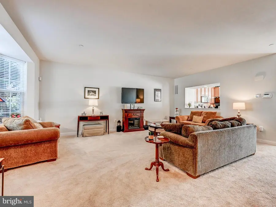 653 Sunglow Dr, Shrewsbury, PA 17361 - Image #3