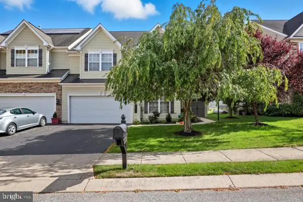 2602 Brownstone Dr, Dover, PA 17315 - Image #2