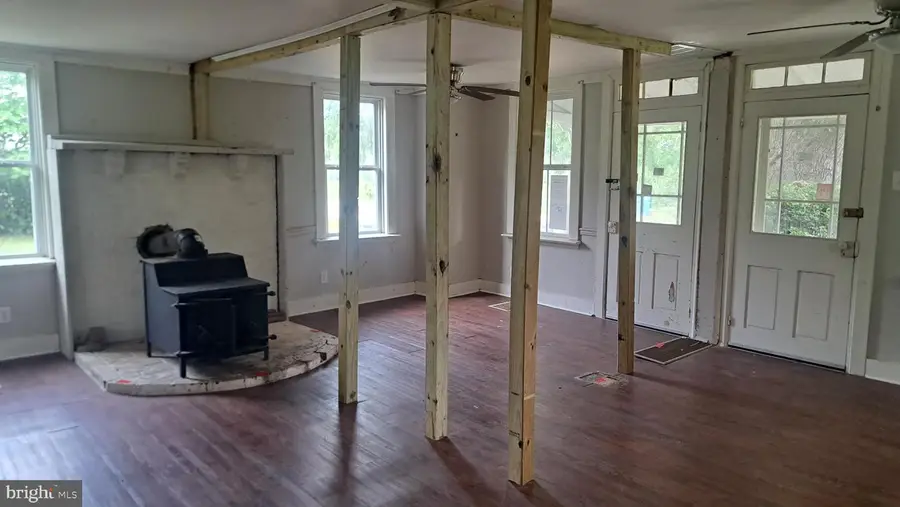 21 N York Rd, Dillsburg, PA 17019 - Image #2