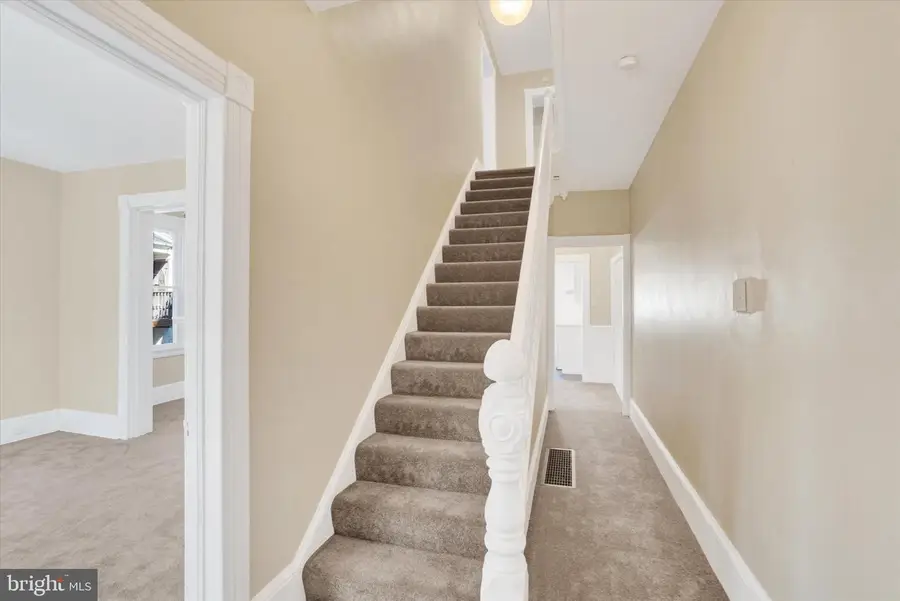 126 W Main St, Windsor, PA 17366 - Image #2