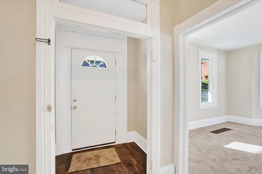 126 W Main St, Windsor, PA 17366 - Image #3