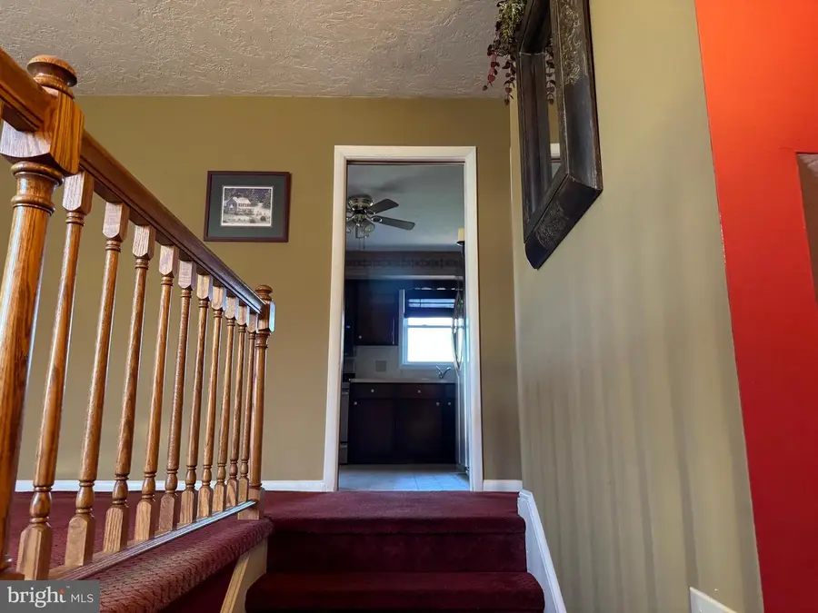 2648 Danielle Dr, Dover, PA 17315 - Image #2