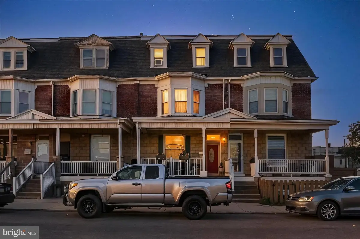 702 E Chestnut St, York, PA 17403 - Image #1