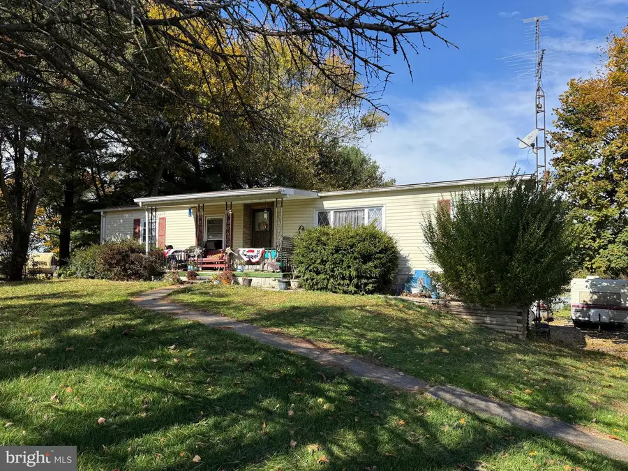 4040 Brownton Rd, Felton, PA 17322 - Image #2