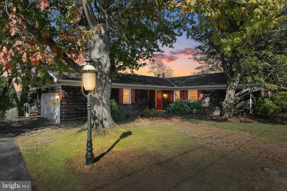 150 E Ridge Ave, Glen Rock, PA 17327 - Image #1