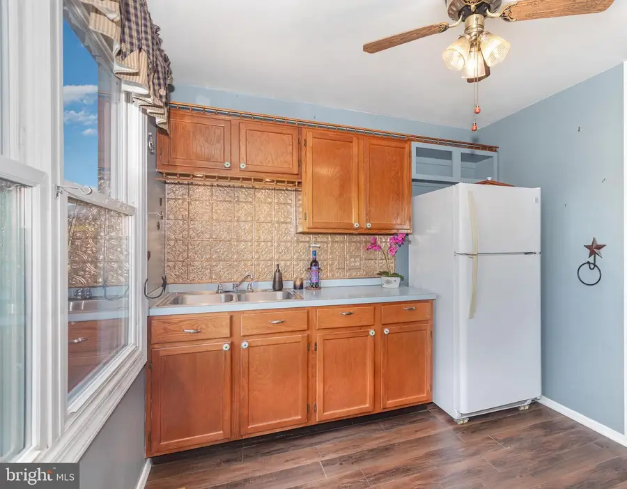 46 Bill Dugan Dr, Etters, PA 17319 - Image #2