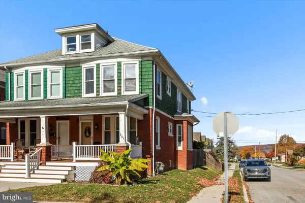 301 4th St, HANOVER, PA 17331