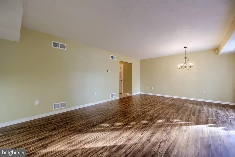 3552 Mimi Ct, York, PA 17402 - Image #3