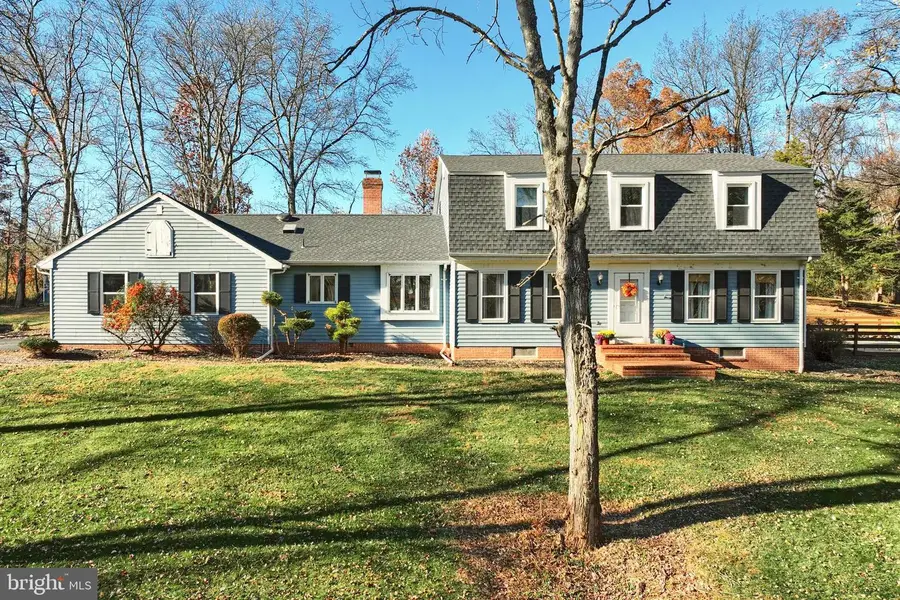 5821 N Salem Church Rd, Dover, PA 17315 - Image #2