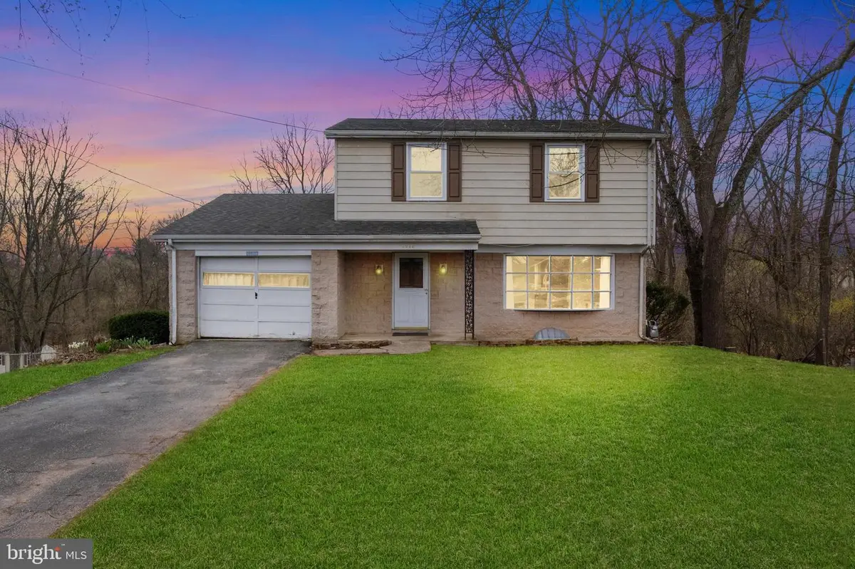 2636 Sedgewick Ave, Dover, PA 17315 - Image #1