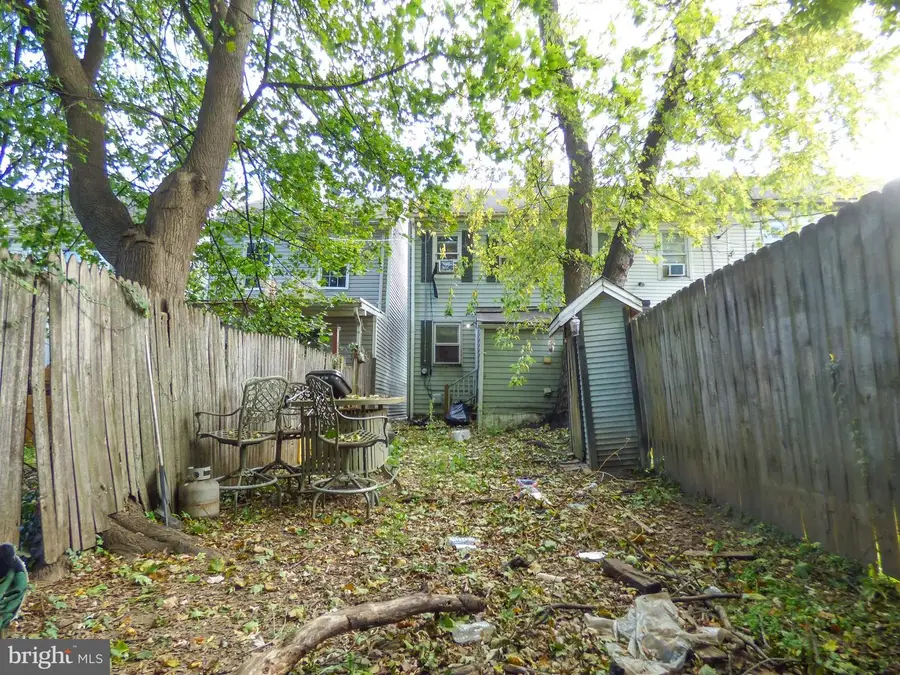 321 E Walnut St, York, PA 17403 - Image #2