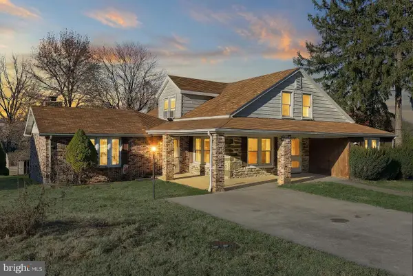 9446-9448 E Springfield Rd, SEVEN VALLEYS, PA 17360