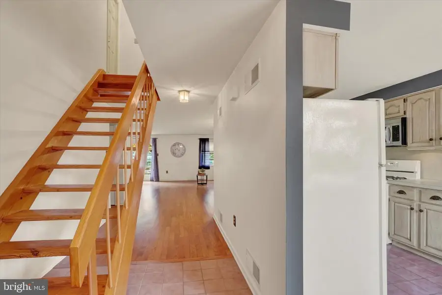 275 Wyntre Brooke Dr, York, PA 17403 - Image #3