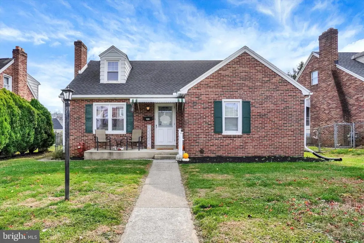 1552 Wayne Ave, York, PA 17403 - Image #1