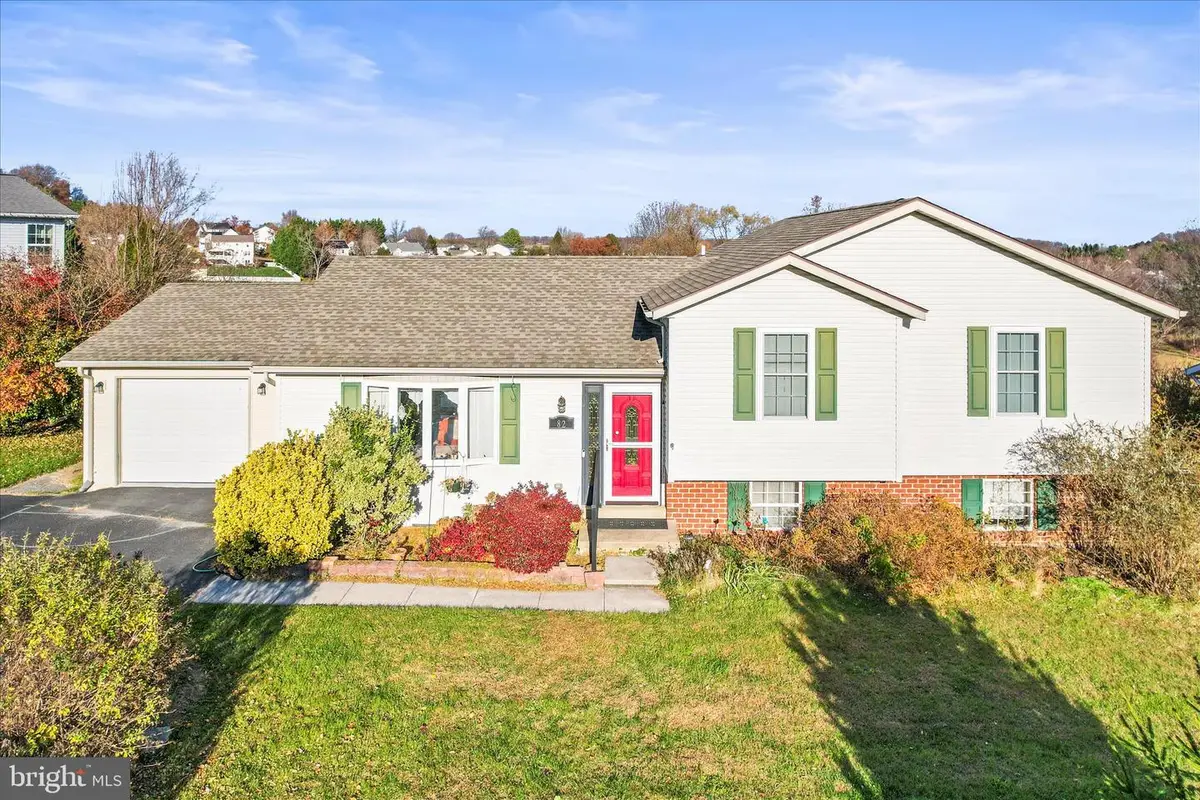 82 Piston Ct, Stewartstown, PA 17363 - Image #1