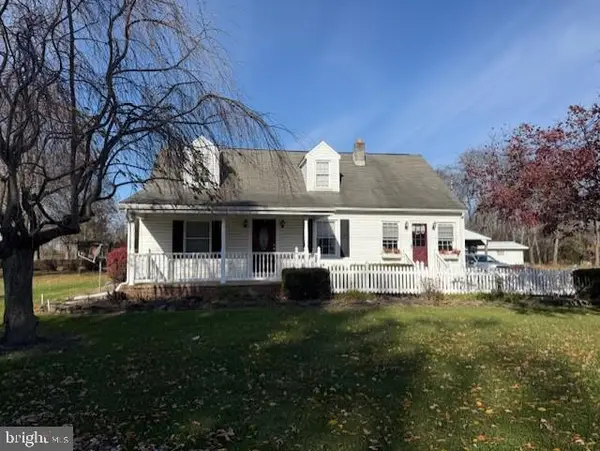 3015 W Canal Rd, DOVER, PA 17315