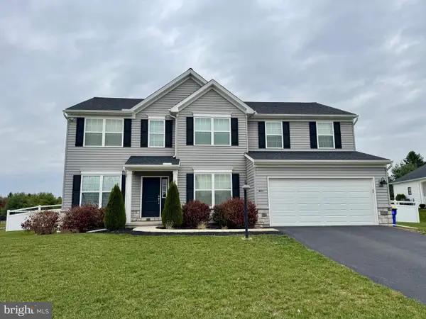 4021 Country Dr, DOVER, PA 17315