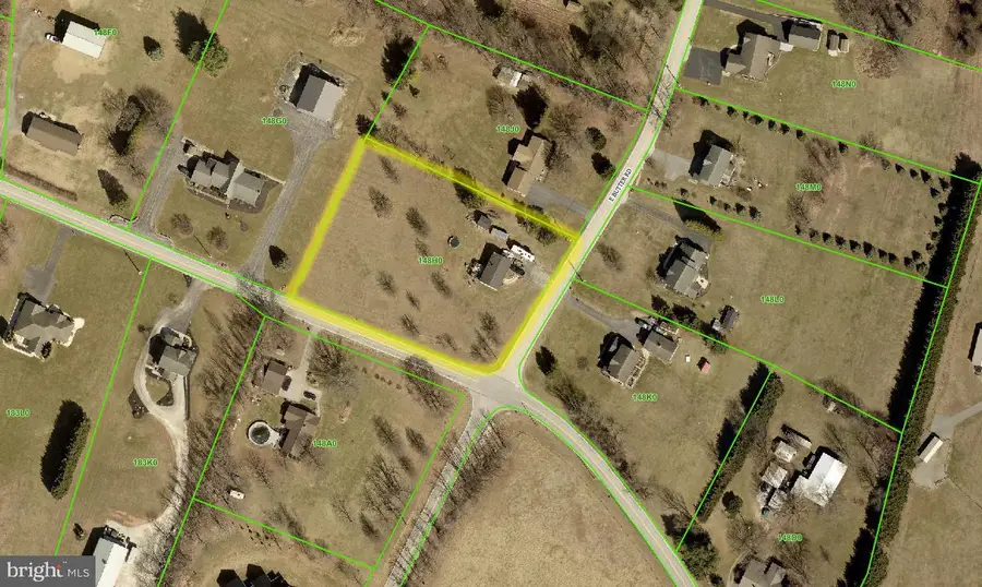 910 E Butter Rd, York, PA 17406 - Image #2