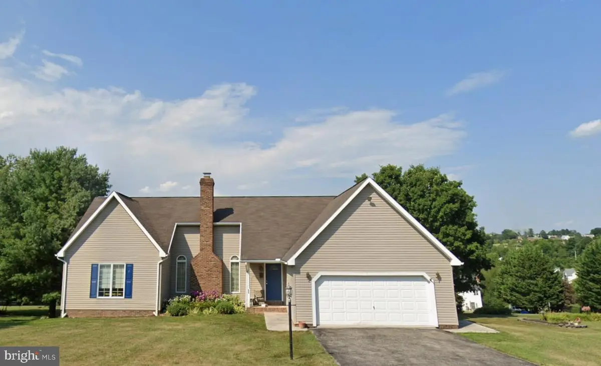 11 Bridle Rd, Shrewsbury, PA 17361 - Image #1