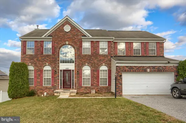 1585 Pleader Ln, YORK, PA 17402