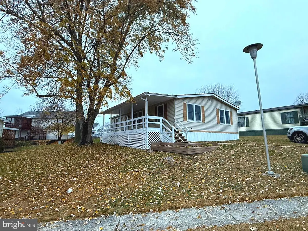 121 Cherry Ln, Dillsburg, PA 17019 - Image #1