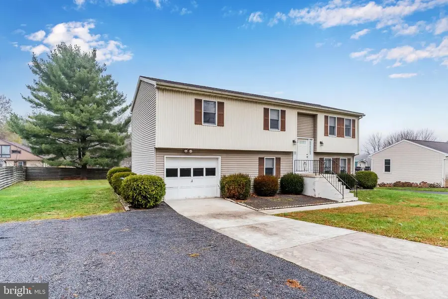 548 S Mountain Rd, Dillsburg, PA 17019 - Image #2