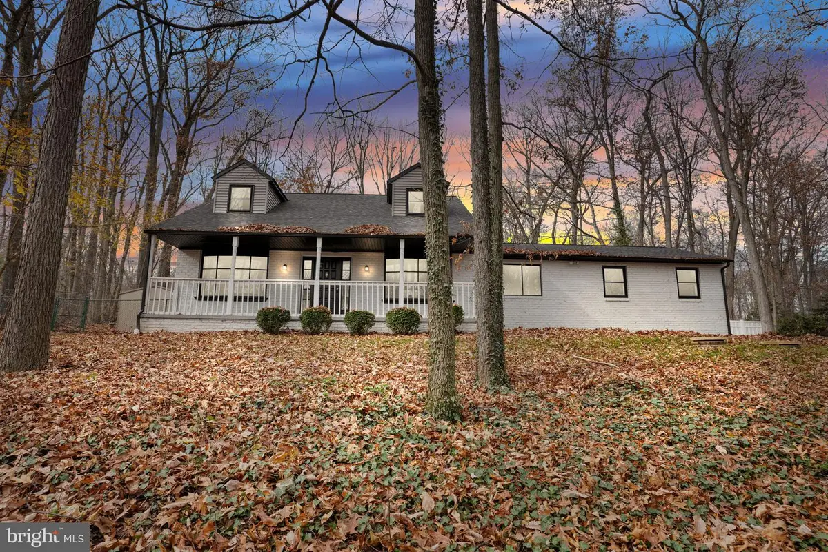 7923 Hickory Rd, Stewartstown, PA 17363 - Image #1