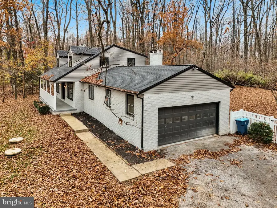 7923 Hickory Rd, Stewartstown, PA 17363 - Image #3