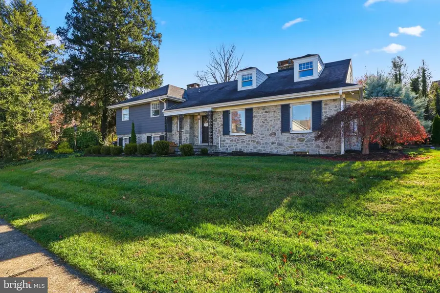 1000 Smallbrook Ln, York, PA 17403 - Image #3