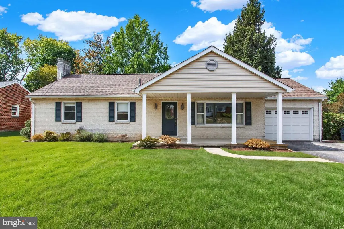 1008 Marietta Ave, Hanover, PA 17331 - Image #1