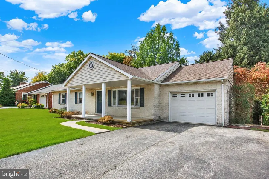 1008 Marietta Ave, Hanover, PA 17331 - Image #2