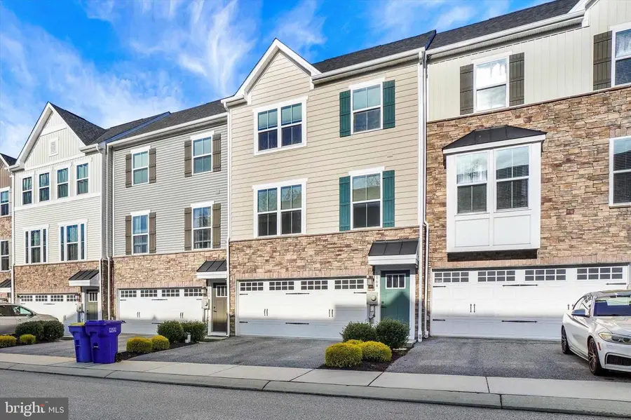 1164 Rosecroft Ln, York, PA 17403 - Image #2